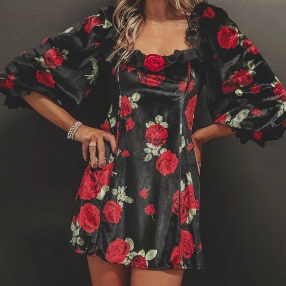 NWT Bunny & Babe yara mini dress